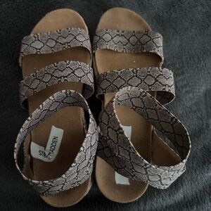 Steve Madden Black and Tan Sandals with Ankle Strap